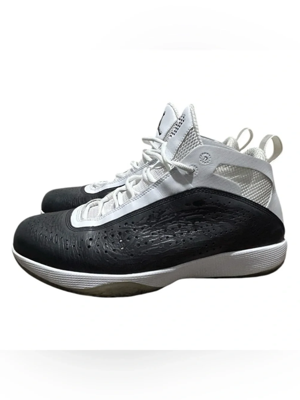 Air Jordan 2011 White Black Sneakers Mens 436771-101 Sz 12